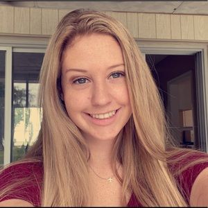 Meet your Posher, Hannah